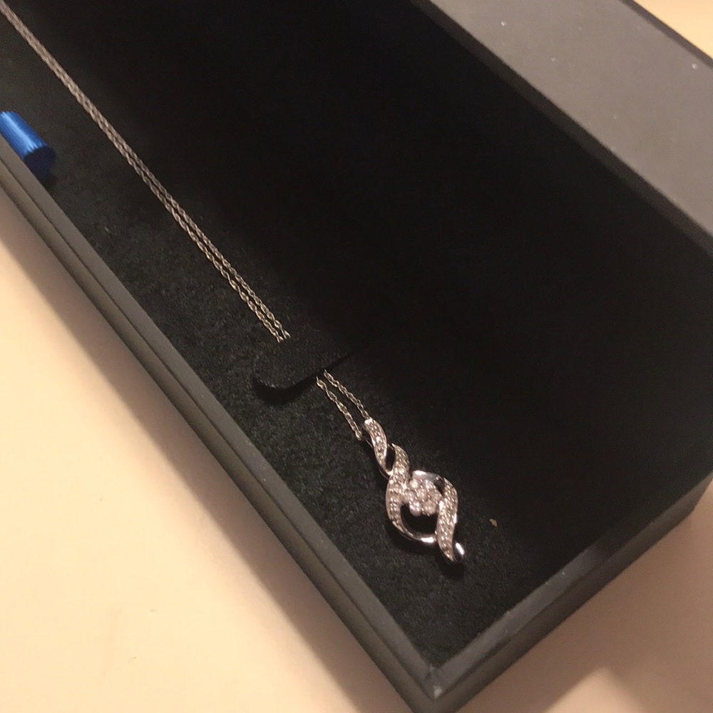 cubic zarconia diamond pendant necklace